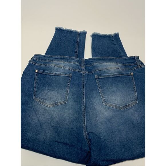 C Est. 1946 Denim Women’s Cotton Stretch Distressed Jeans Blue Sz 20W - Picture 7 of 8